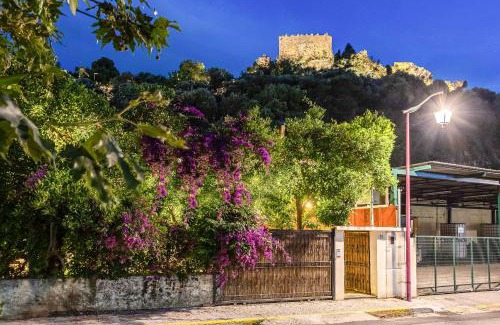 Kalamata Villa | The Secret Garden - Courtyard & Private Pool Villa