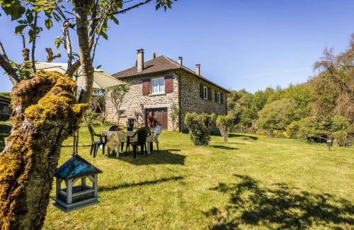 Segur-le-Chateau House | The Segur Cottage