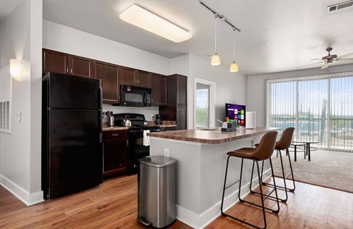 King William Apartment | The Selena: Riverwalk Loft