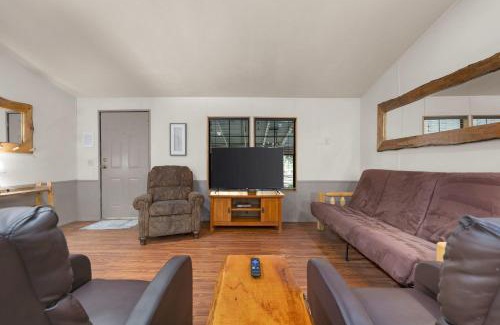 Kernville House | The Sequoia House