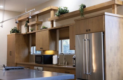 Central Sacramento House | The Sequoia: MidtownModernZen-Jacuzzi-Retreat-Spa-3minutes walk Bars/Restaurants