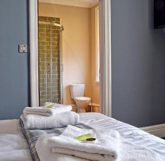 Iverley Bed & Breakfast | The Seven Stars