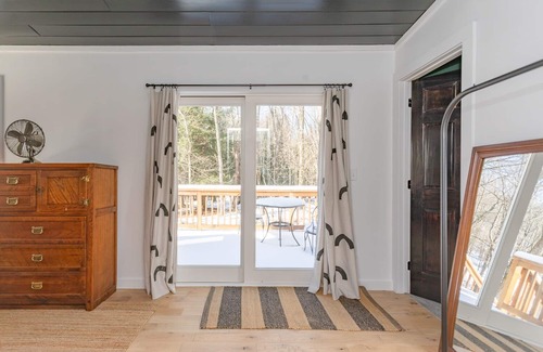 Livingston Manor House | The Shandelee Brook House in Livingston Manor. Pet Friendly!nn