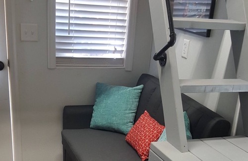 Lupton City House | The Shed with a Bed (Close to Chattanooga Airport)