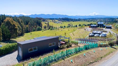 Mapua Apartment | The shed with a view