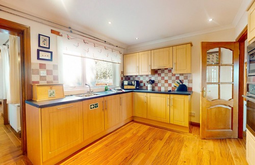 Aviemore Ski Chalet | The Shieling - large Aviemore hot tub lodge