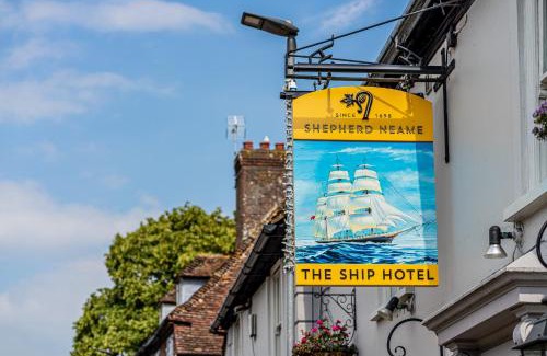 New Romney Bed & Breakfast | The Ship Hotel