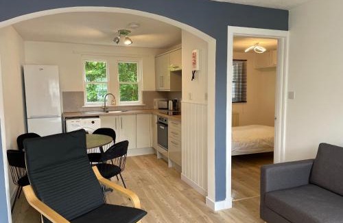 Gatehouse-of-Fleet Apartment | The Ship Inn's Cabin