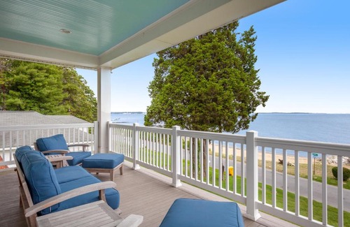 Annapolis House | The Ship's Bridge