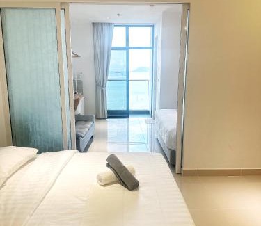 Downtown Kota Kinabalu Apartment | The Shore LW Premium Suites KK Downtown