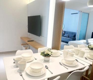 Downtown Kota Kinabalu Apartment | The Shore LW Premium Suites KK Downtown