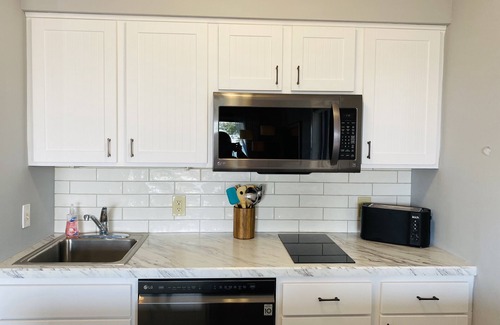 Acme Condo | The Shores Resort Condo on East Bay