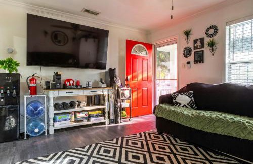Central City House | The Short Stop