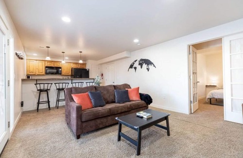 Cottonwood Heights Apartment | The Shredder`s Shanty - Close to Ski Resorts!