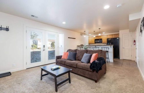 Cottonwood Heights Apartment | The Shredder`s Shanty - Close to Ski Resorts!