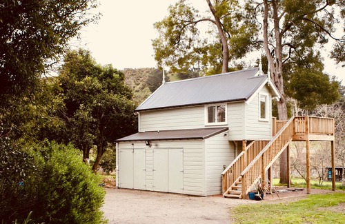 Whanganui Apartment | The Signal Box-Riverside Accommodation