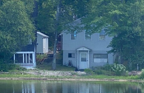 Shapleigh House | The Silver Lake Oasis
