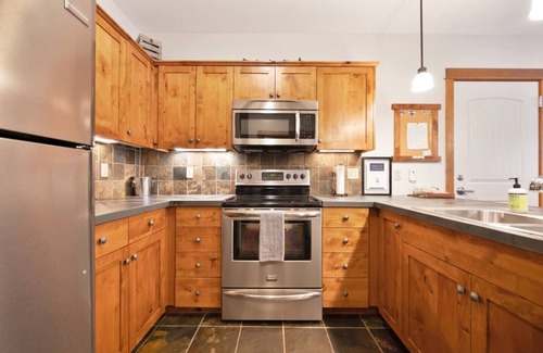 Kellogg Apartment | The Silver Valley Slope - Resort and Hot Tub