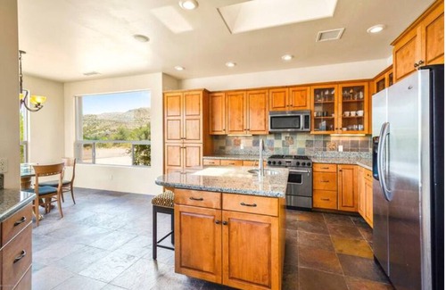 Cornville House | The Sky House Amid The Vineyards near Sedona