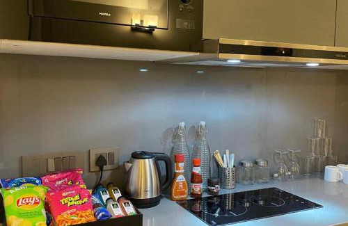 Noida Apartment | The Sky Stay