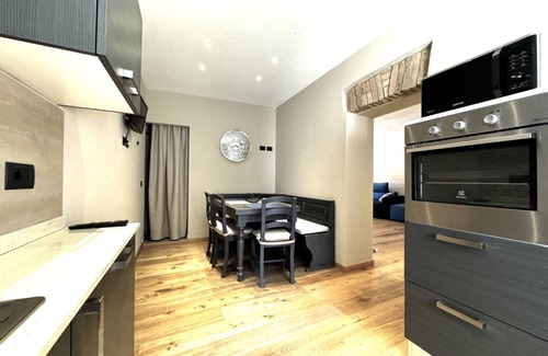 Siena City Centre Apartment | The small square of the Castellare