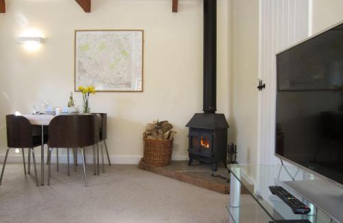 Elmsted House | The Smithy