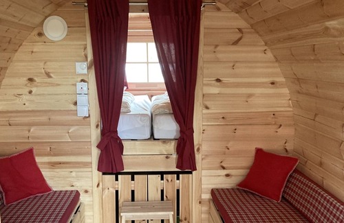 Obergunzburg House | The somewhat different holiday apartment including a view of the Alps with all amenities
