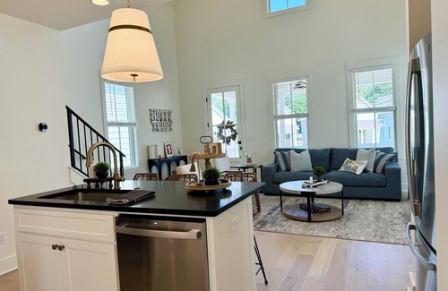 Oxford House | The Southern Charm - NEW home in The Lamar, less than 1 mile walk to the square