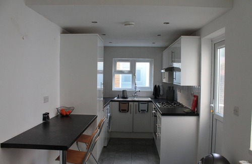 Stratford House | The Spacious Stay Stratford