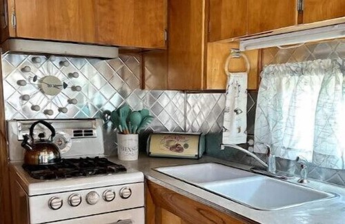 Tellico Plains Resort | The Spartan Village - A Retro Trailer Coach Resort - 1955 Spartan Mansion #2
