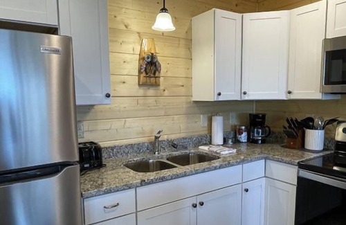 Stanardsville House | The Speckled Owl Cabin