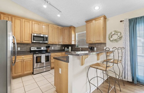 Lynn Haven House | The Splash Pad Sleeps 13 w Pool Patio and Garage