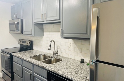 Villa Park Apartment | The Spot on 6th near downtown Denver!