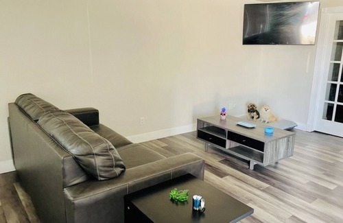 Villa Park Apartment | The Spot on 6th near downtown Denver!