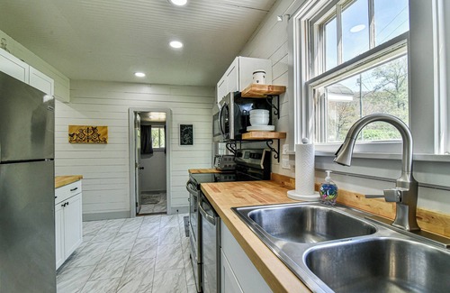 Swannanoa House | The Spruce House Cozy Home in Swannanoa