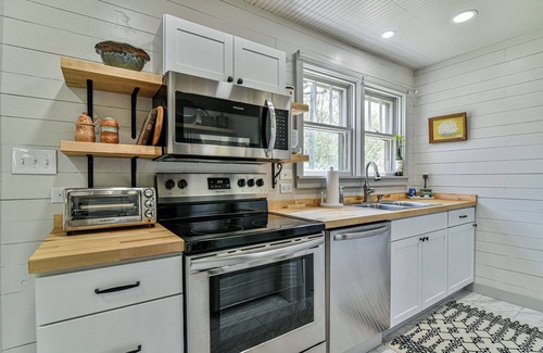 Swannanoa House | The Spruce House Cozy Home in Swannanoa