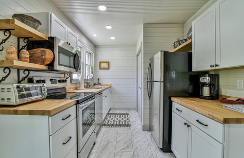 Swannanoa House | The Spruce House Cozy Home in Swannanoa