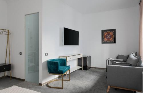 Old Town Hotel | The Square Hotel