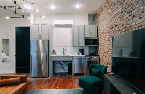 Frankfort Hotel | The St. Clair
