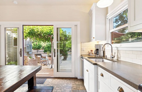 St. Helena House | The St. Helena House