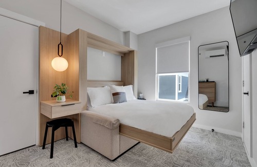 Asbury Park Hotel | The St Laurent Social Club & Guest Rooms