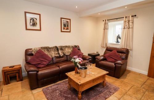 Chipping Norton House | The Stables