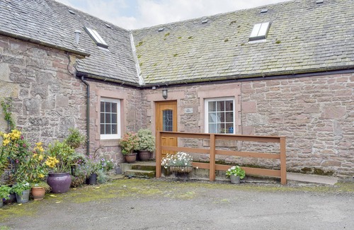 Balfron Cottage | The Stables - UK5532