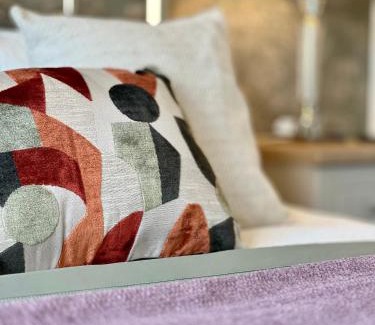 Inverness City Centre Apartment | The Stags Head Apartment