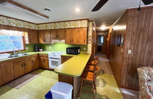 Emerald Isle House | The Stanley Cottage