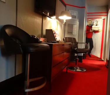 North Bend Hotel | The Star Trek - USS Enterprise Room at the Itty Bitty Inn