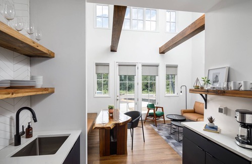 Greenville - Spartanburg Apartment | The Station by Compo Hotels