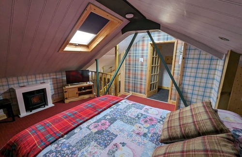 Glenurquhart Hotel | The Steading Highland Glen Lodge