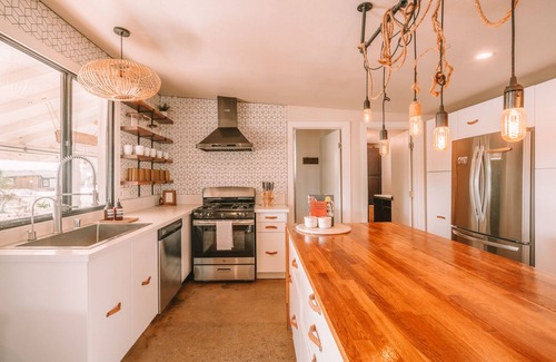 Wonder Valley House | The Stone House - Nowhere