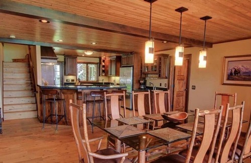 Lewiston House | The Stone House Summa